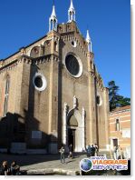 ToPublic/schede/198_La_Basilica_di_Santa_Maria_Gloriosa_dei_Frari/005ItaliaVeneziaFrari